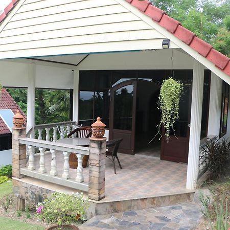 Lemongarden Hotel Koh Lanta Bagian luar foto