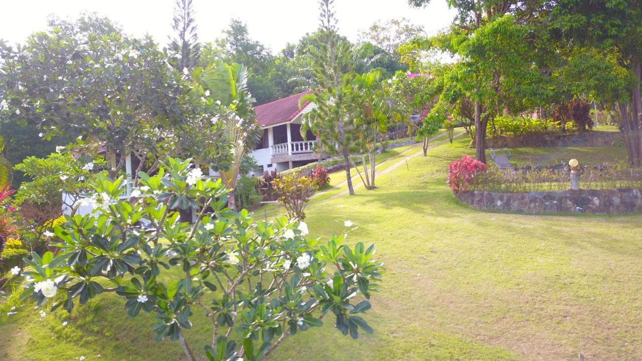 Lemongarden Hotel Koh Lanta Bagian luar foto