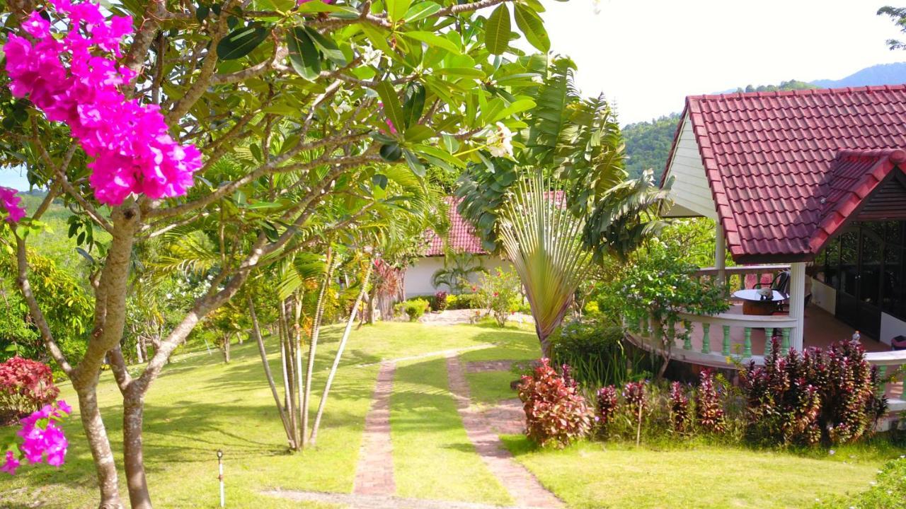 Lemongarden Hotel Koh Lanta Bagian luar foto