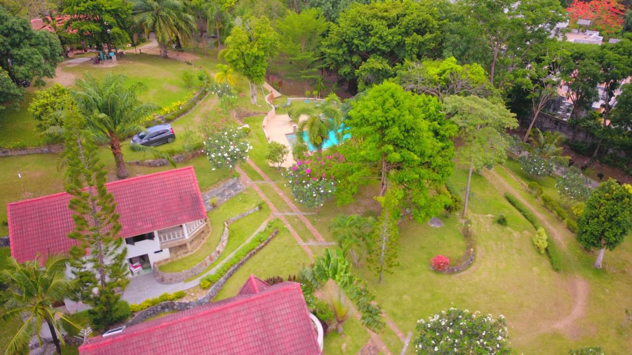 Lemongarden Hotel Koh Lanta Bagian luar foto