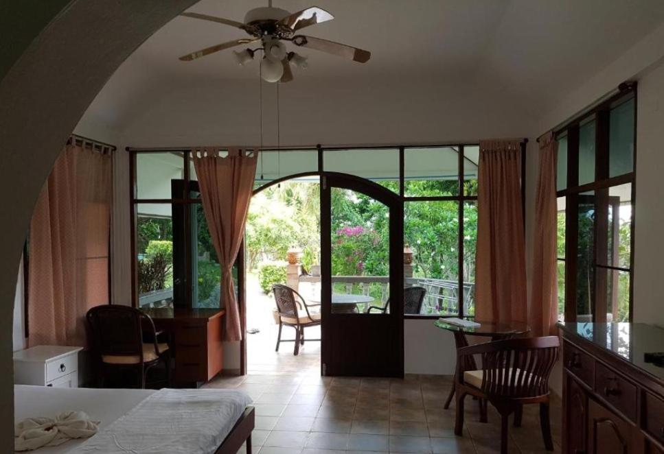Lemongarden Hotel Koh Lanta Bagian luar foto